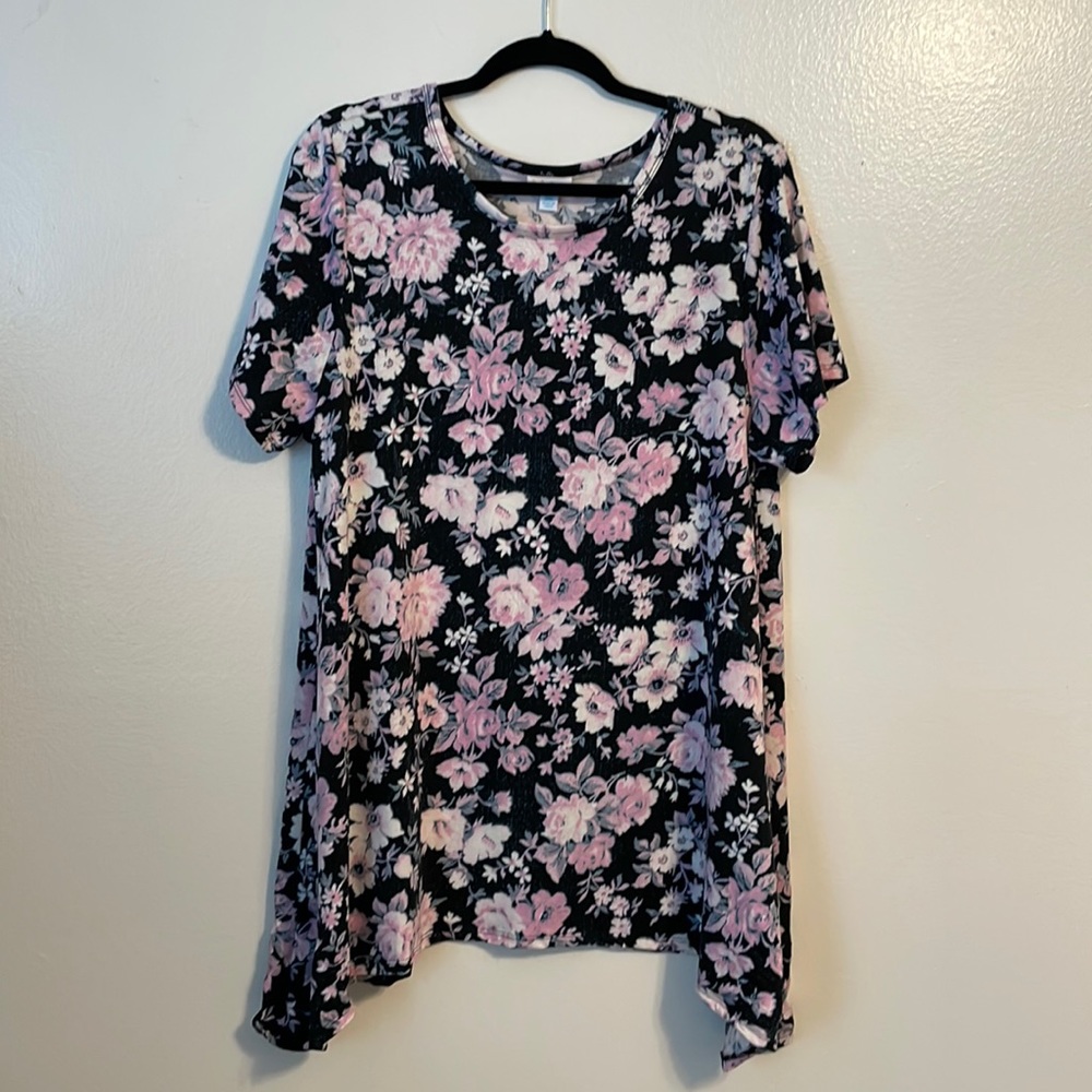 NWOT lularoe 🦄 floral melissa